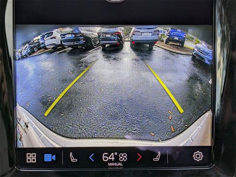 Certified 2023 Volvo XC60 B5 Ultimate w/ Protection Package Premier image 28