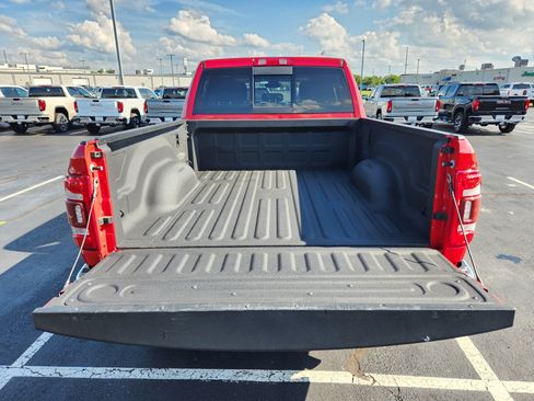 Used 2019 RAM 2500 Big Horn AWD/4WD image 10