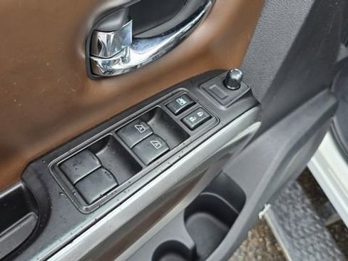 Used 2019 Nissan Titan Platinum Reserve w/ Platinum Utility Package image 20