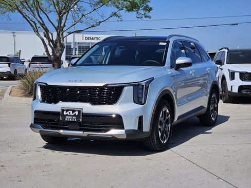 New 2026 Kia Sorento S w/ S Panoramic Sunroof Package FWD image 2