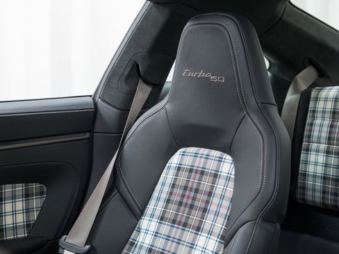 Used 2025 Porsche 911 Turbo S image 22