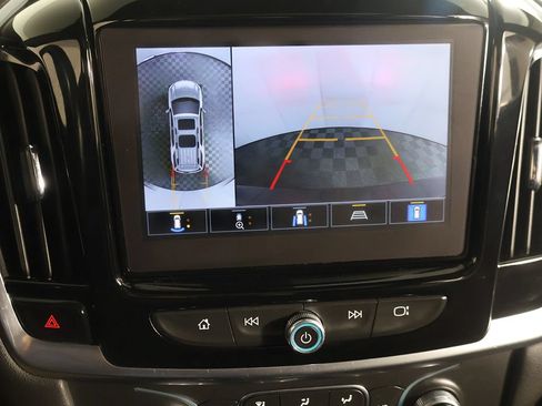 Used 2023 Chevrolet Traverse RS AWD/4WD image 48