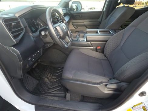Used 2025 Toyota Tundra SR image 13