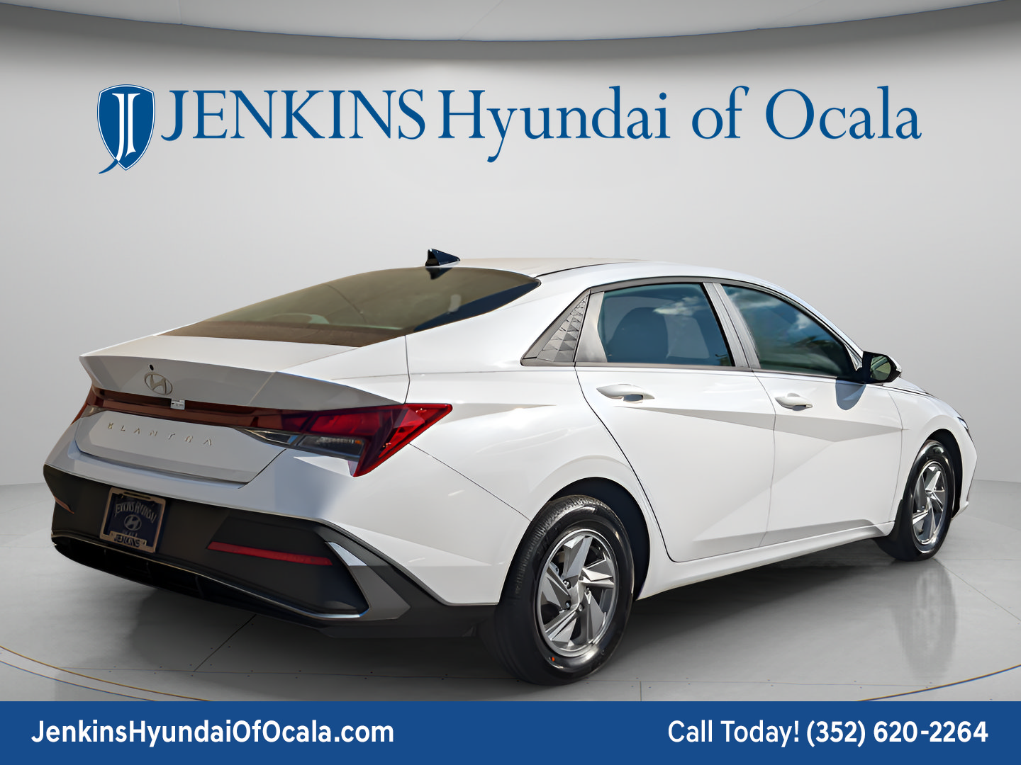 New 2026 Hyundai Elantra SE FWD image 3