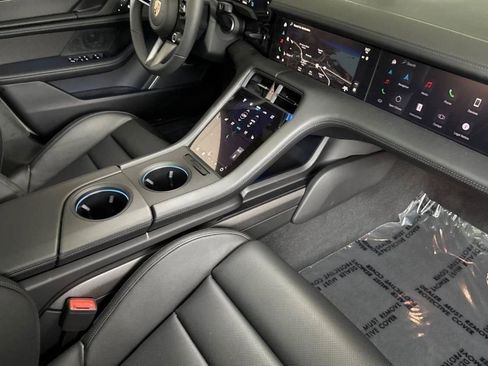 New 2025 Porsche Taycan GTS image 30