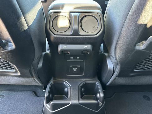New 2026 Jeep Gladiator Mojave w/ Steel Bumper Group AWD/4WD image 16