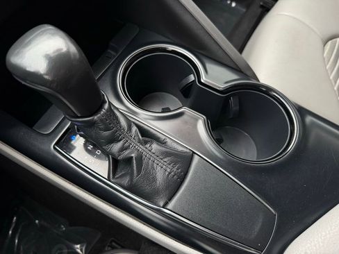 Used 2019 Toyota Camry SE image 26