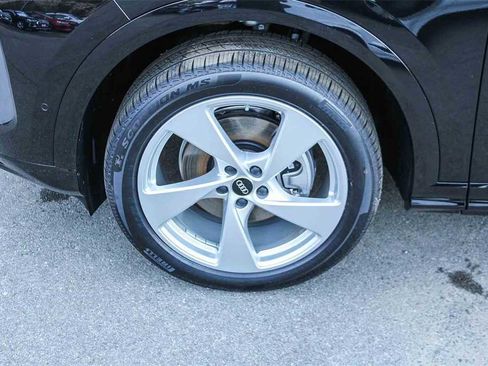 New 2025 Audi Q5 Premium Plus image 9