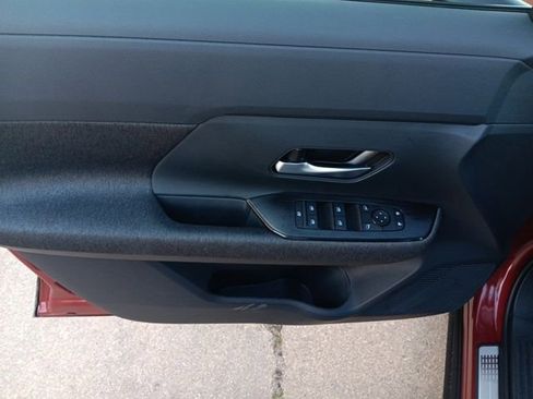 New 2026 Nissan Kicks SV w/ SV Premium Package image 28