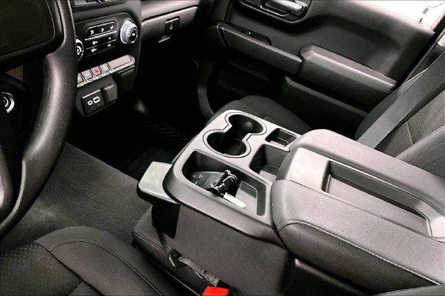Used 2024 GMC Sierra 1500 Pro w/ Graphite Edition AWD/4WD image 17