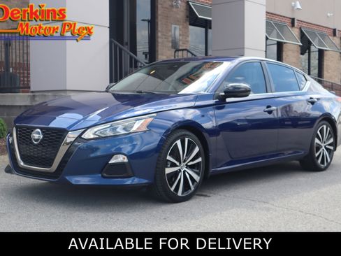 Used 2020 Nissan Altima 2.5 SR w/ Premium Package image 1