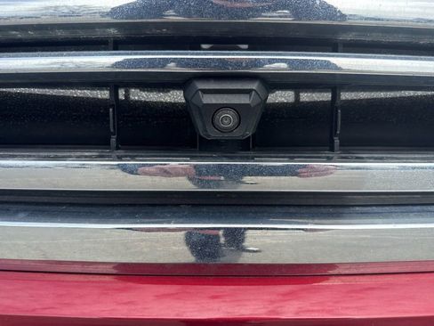 Used 2021 GMC Acadia SLT w/ Premium Package image 12