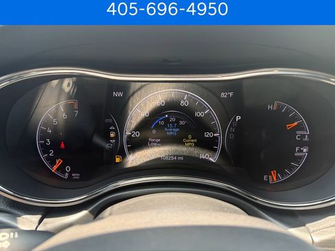 Used 2022 Jeep Grand Cherokee Laredo X AWD/4WD image 18