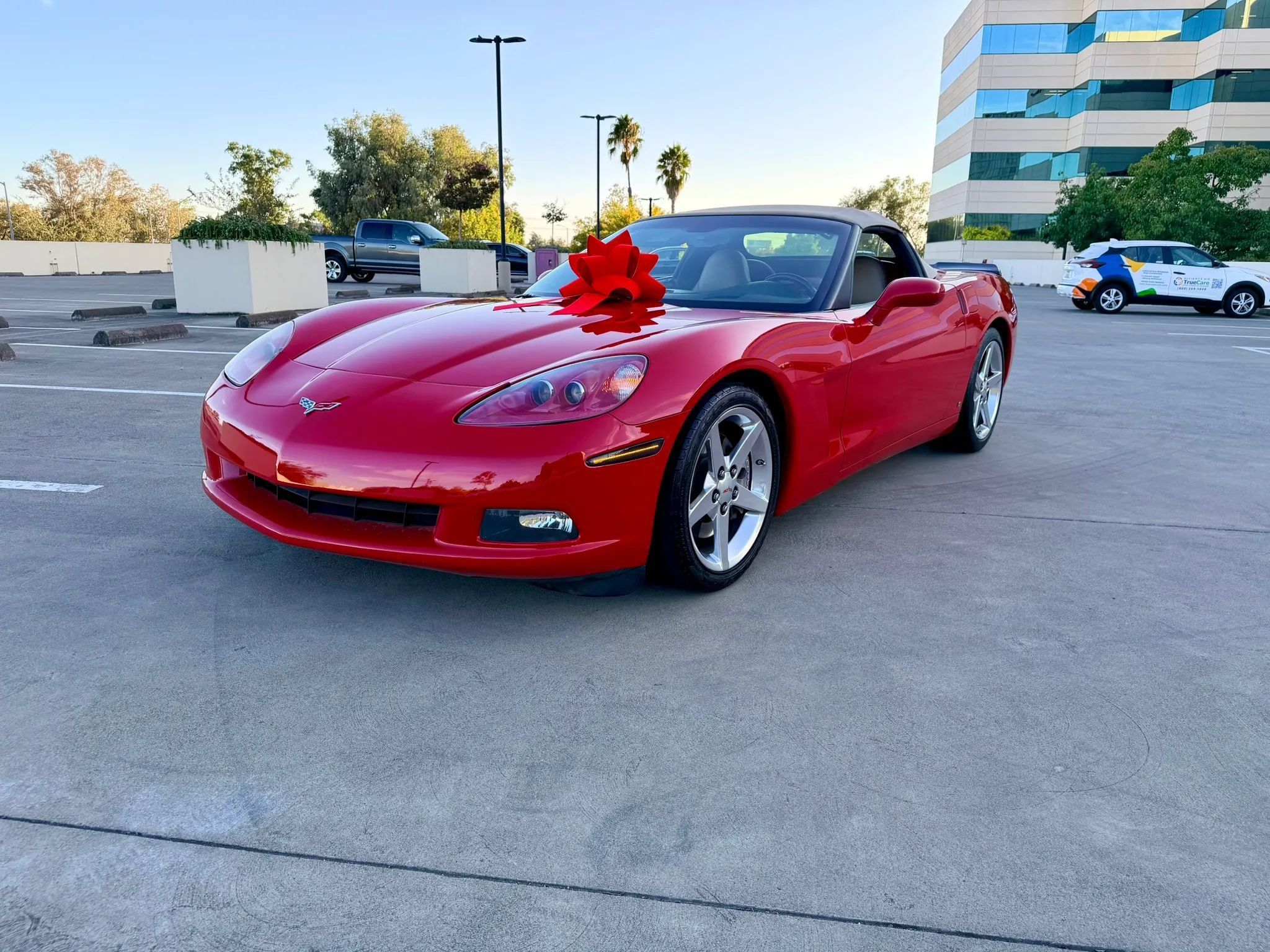 Used 2006 Chevrolet Corvette Convertible w/ Preferred Equipment Group RWD image 17