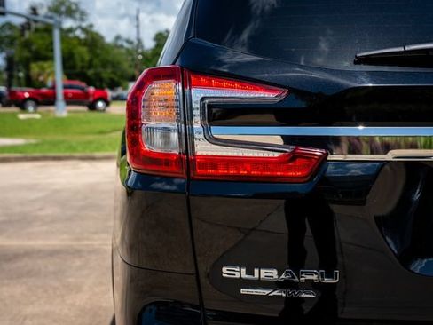 Used 2025 Subaru Ascent Touring w/ Popular Package #1 AWD/4WD image 16