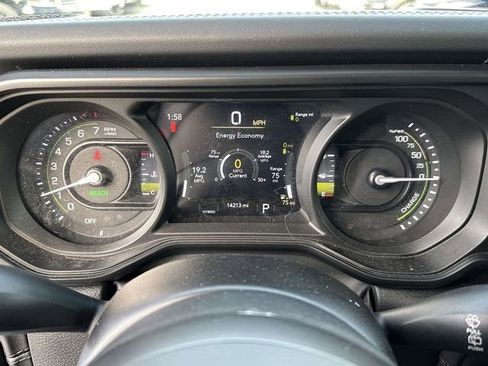 Used 2024 Jeep Wrangler Unlimited Rubicon 4xe w/ Capability Package image 13