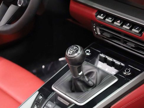 Certified 2024 Porsche 911 Targa 4S image 18