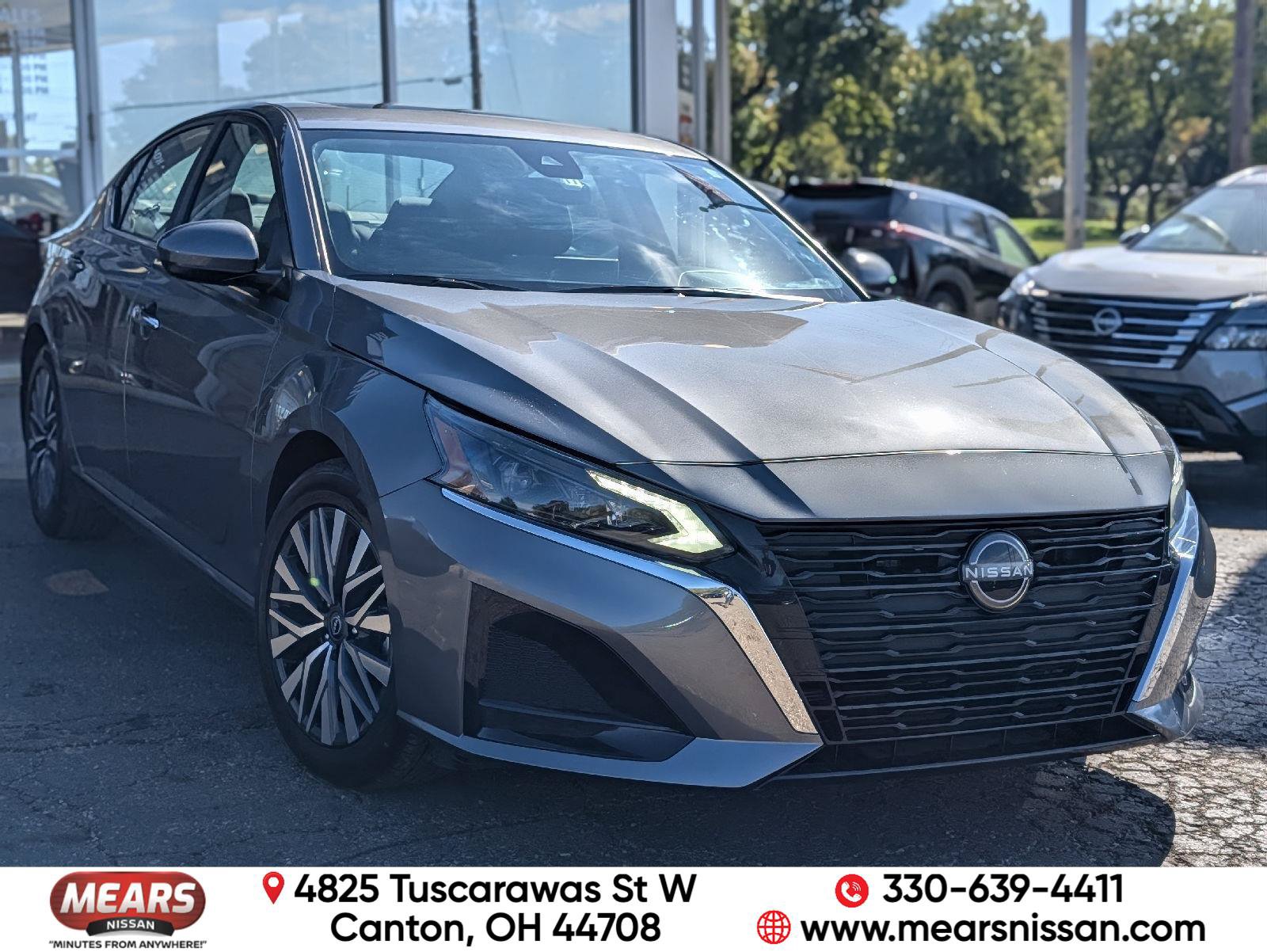 Used 2024 Nissan Altima 2.5 SV w/ SV Premium Package FWD image 1