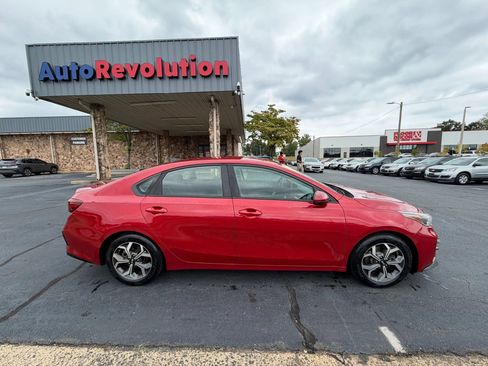 Used 2019 Kia Forte LXS FWD image 8