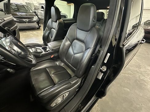 Used 2013 Porsche Cayenne GTS AWD/4WD image 33
