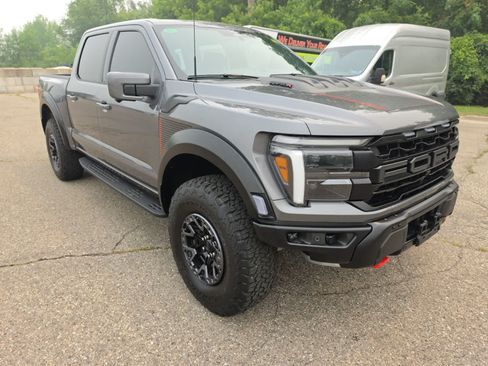 Used 2025 Ford F150 Raptor w/ Equipment Group 803A Raptor R AWD/4WD image 5