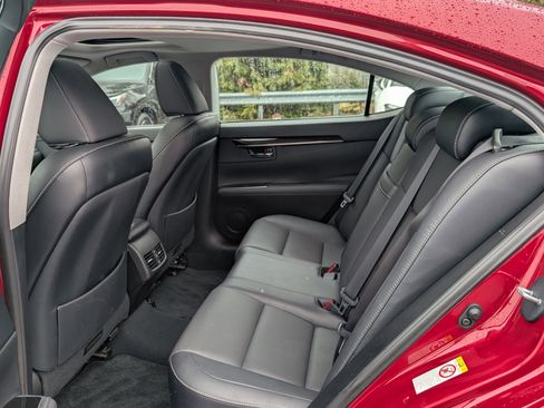 Used 2017 Lexus ES 350 w/ Premium Package image 14