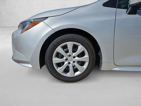 Used 2024 Toyota Corolla LE FWD image 21
