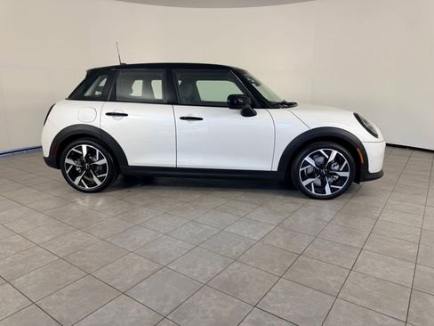 New 2026 MINI Cooper 4-Door Hardtop image 8