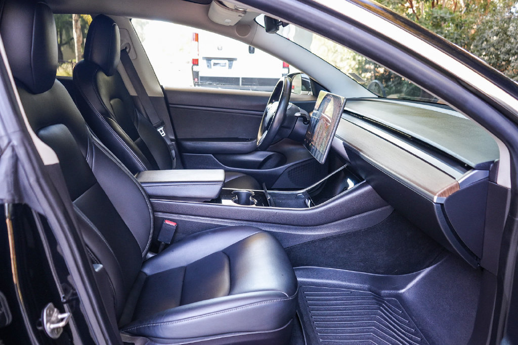 Used 2019 Tesla Model 3 Standard Range Plus RWD image 15