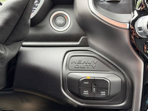 Used 2026 RAM 3500 Big Horn AWD/4WD image 30