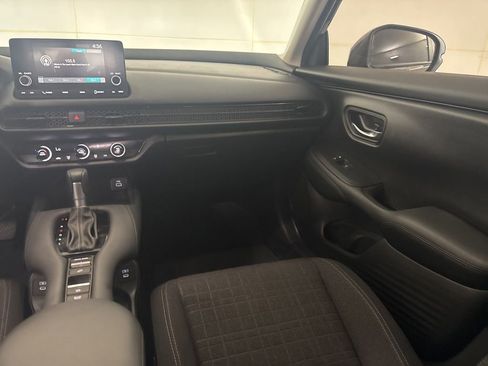 Used 2025 Honda HR-V LX image 55