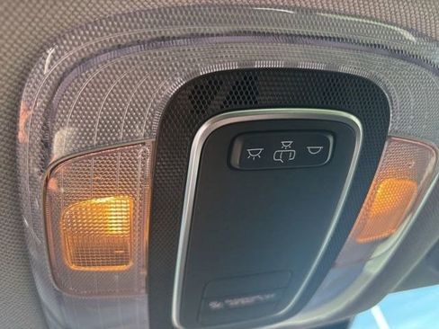 Used 2025 Hyundai Elantra SE image 26