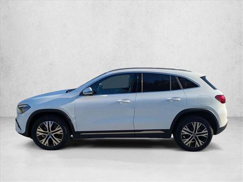 New 2026 Mercedes-Benz GLA 250 4MATIC image 5