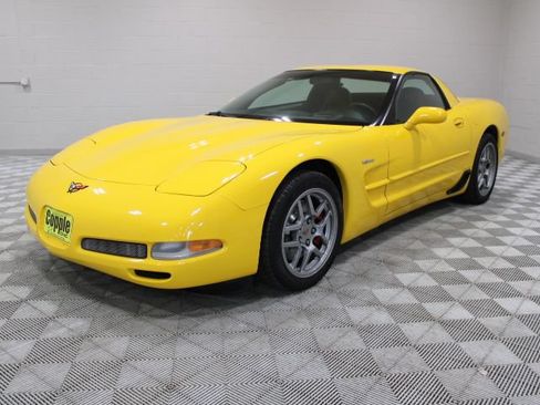 Used 2002 Chevrolet Corvette Z06 w/ Memory Pkg RWD image 5