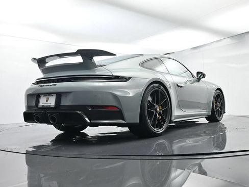 Certified 2025 Porsche 911 Carrera GTS RWD image 47