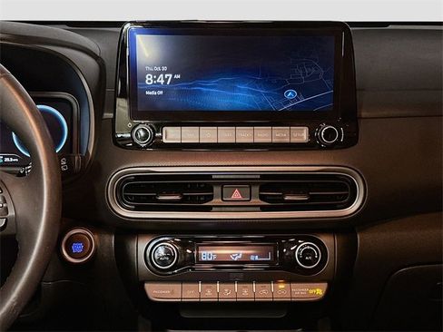 Used 2023 Hyundai Kona Limited image 30