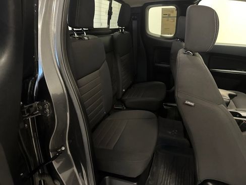 Used 2019 Ford Ranger XLT w/ Equipment Group 302A Luxury AWD/4WD image 41