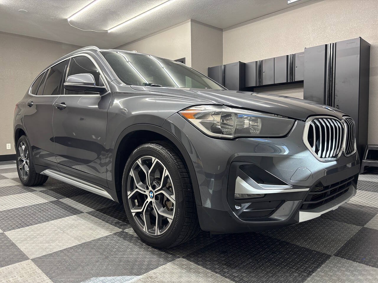 Used 2020 BMW X1 xDrive28i w/ Convenience Package AWD/4WD image 4