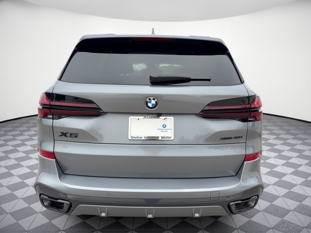 Used 2026 BMW X5 xDrive40i w/ M Sport Package AWD/4WD image 11