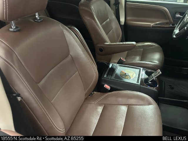 Used 2019 Toyota Sienna Limited Premium w/ Carpet Mat Package AWD/4WD image 11