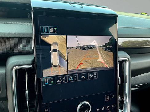 New 2026 GMC Yukon XL Elevation w/ Elevation Premium Package AWD/4WD image 23