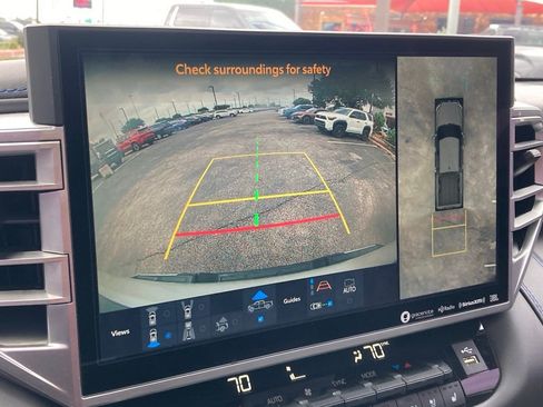 Used 2024 Toyota Tundra Platinum AWD/4WD image 24