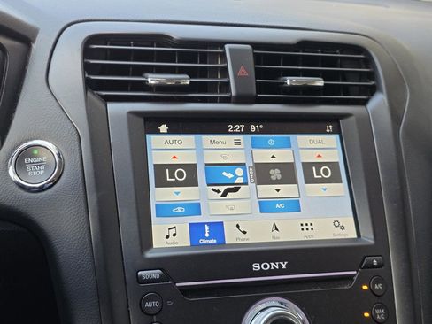 Used 2019 Ford Fusion Titanium FWD image 15