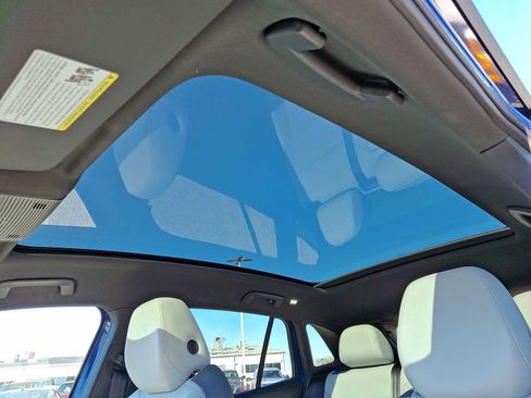 Used 2022 Volkswagen ID.4 Pro S image 24