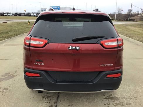 Used 2016 Jeep Cherokee Limited image 5