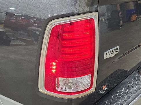 Used 2015 RAM 1500 Laramie w/ Convenience Group image 33