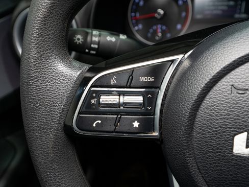 Used 2024 Kia Forte LXS image 24