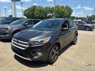Used 2018 Ford Escape SEL FWD video 1