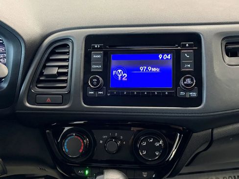 Used 2018 Honda HR-V LX image 23