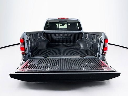 New 2026 Nissan Frontier SV w/ Tow Package AWD/4WD image 20
